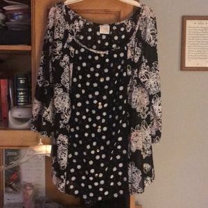 NWOT Women’s Maternity Top size L